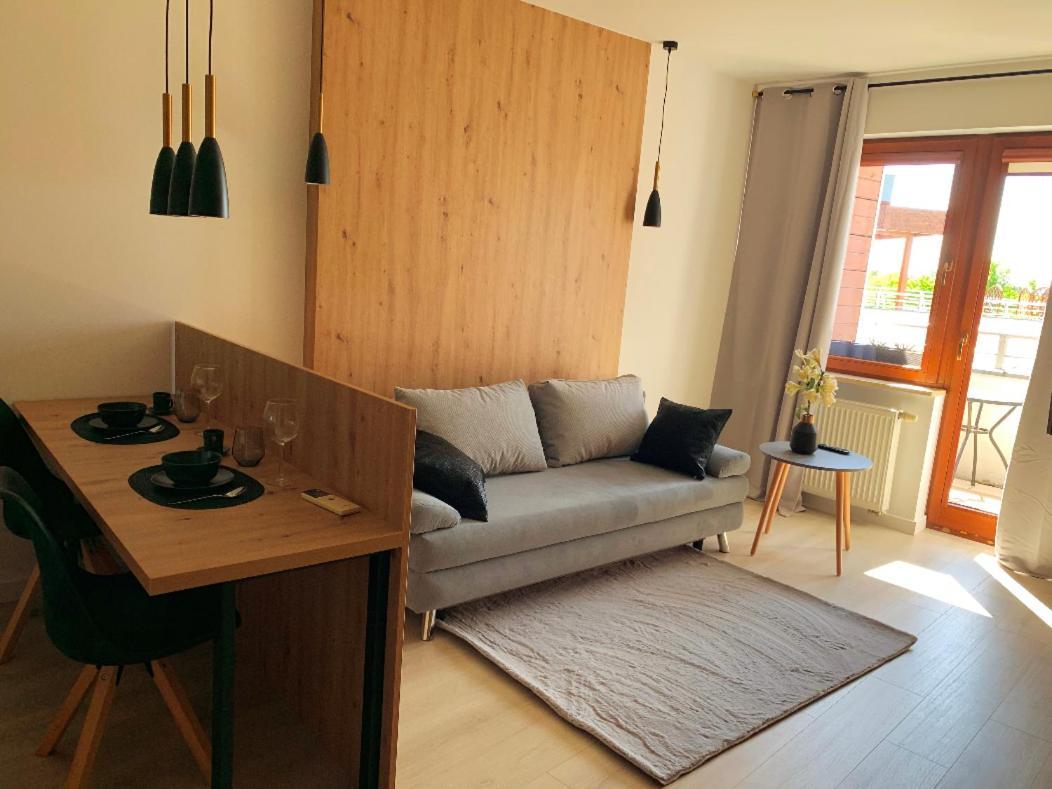 Dom Zdrojowy Apartament Debowy Apartment ยาสตาร์เนีย ภายนอก รูปภาพ